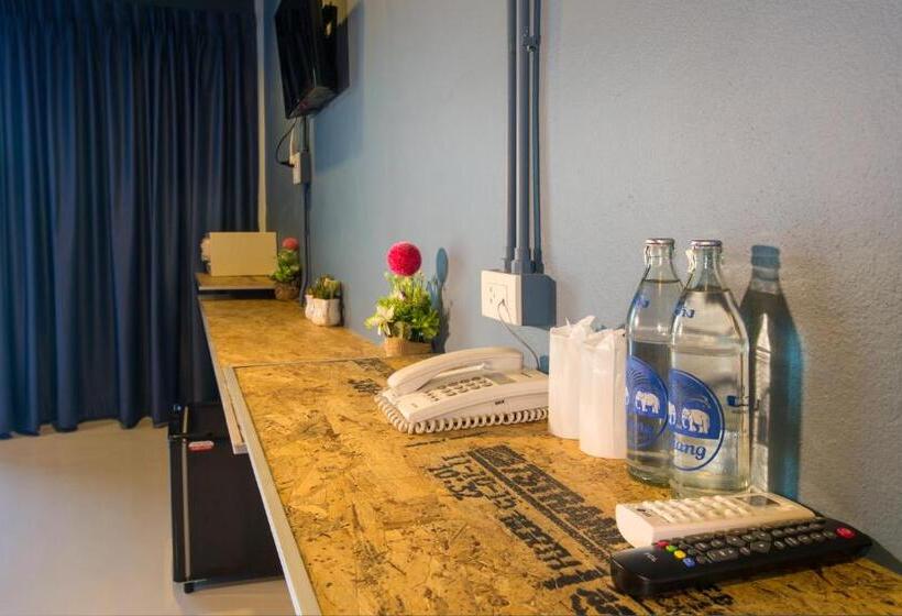اتاق استاندارد, Amity Poshtel