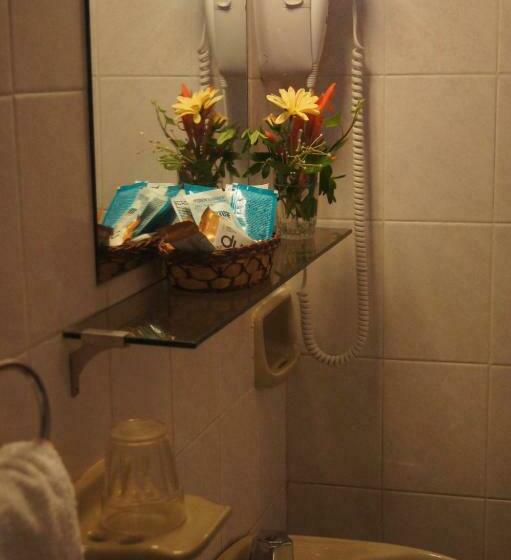 اتاق استاندارد سه نفره, Lorelei