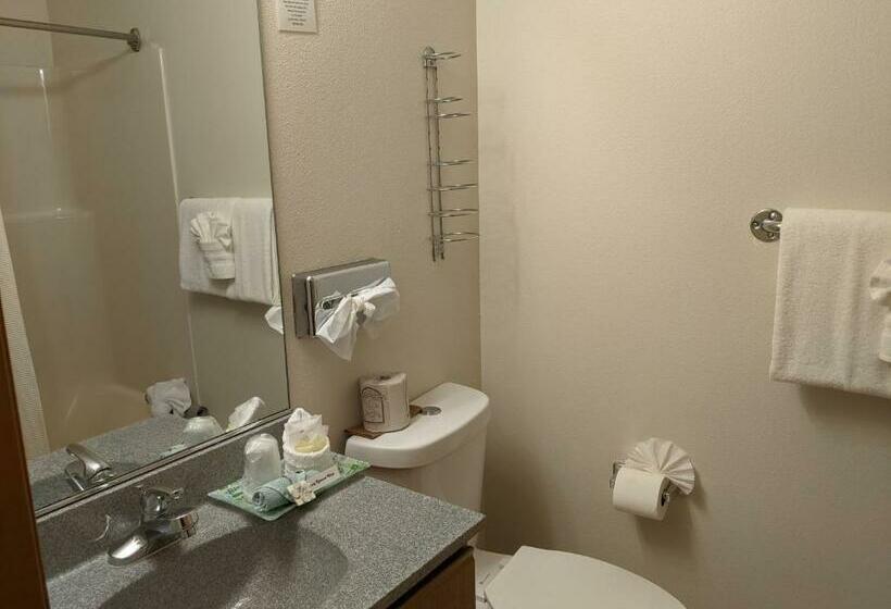 سوییت جونیور لوکس, Hillcrest Inn