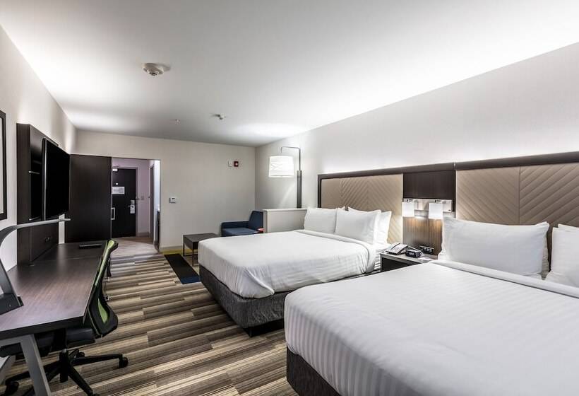 سوئیت برای معلولان, Holiday Inn Express & Suites Jersey City North   Hoboken, An Ihg