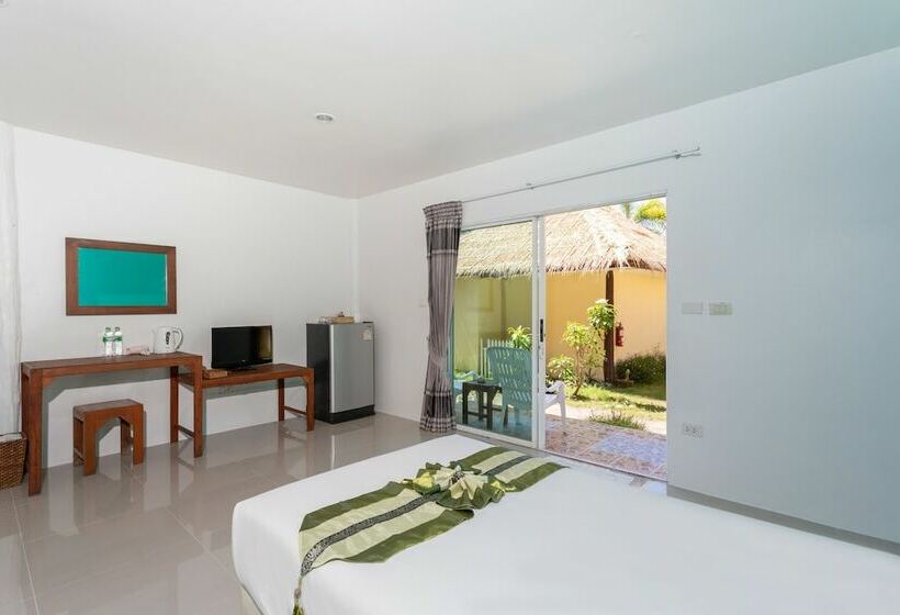 اتاق لوکس با چشم‌انداز باغ, Koh Yao Heaven Beach Resort