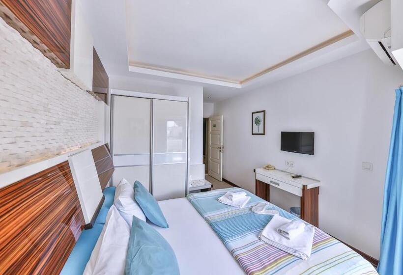 اتاق لوکس با چشم‌انداز دریا, Sonne   Adults Only