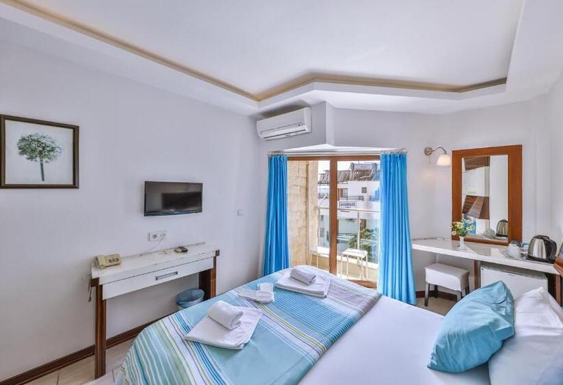 اتاق لوکس با چشم‌انداز دریا, Sonne   Adults Only