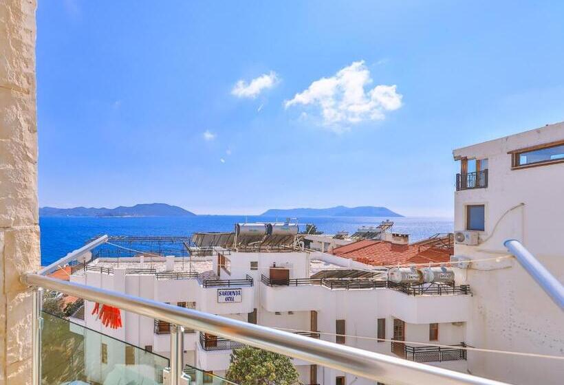 اتاق لوکس با چشم‌انداز دریا, Sonne   Adults Only