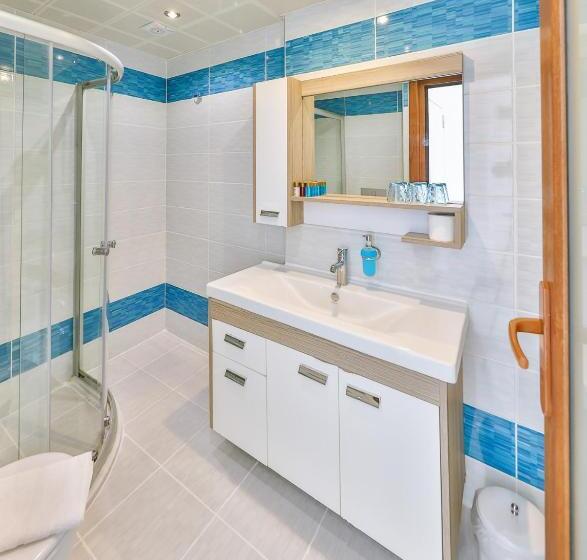 اتاق لوکس با چشم‌انداز دریا, Sonne   Adults Only