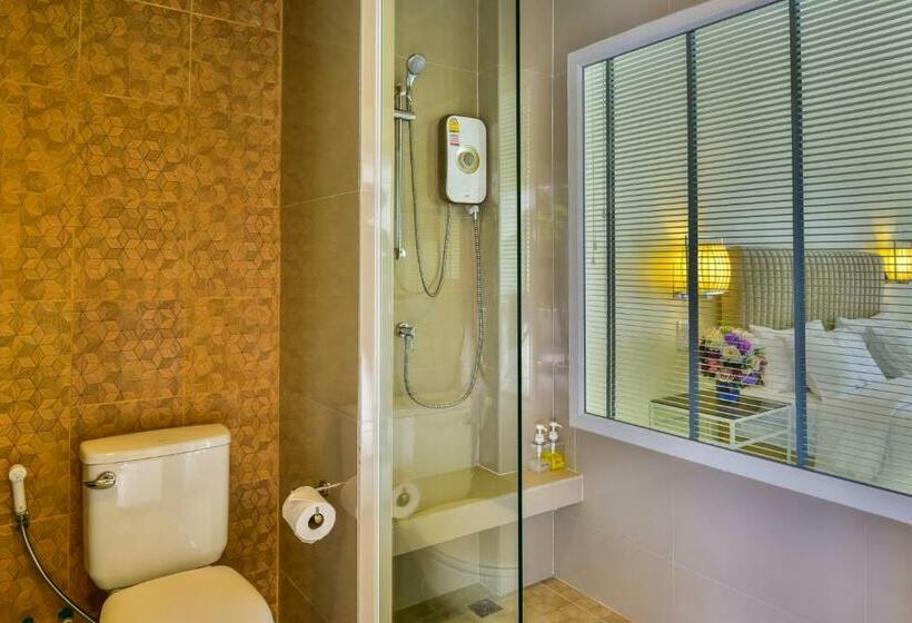 اتاق لوکس با چشم‌انداز استخر, Southgate Residence Hotel   Sha Certified