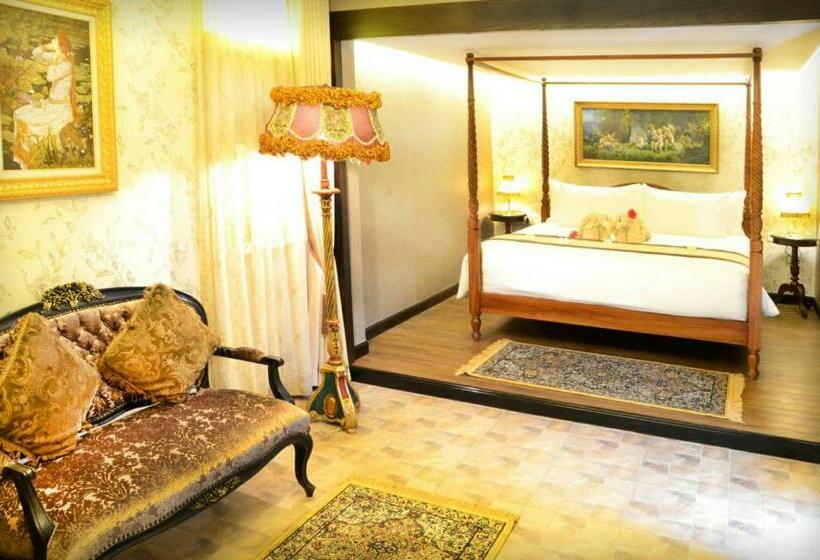 اتاق لوکس, Chuchaiburi Sri Amphawa
