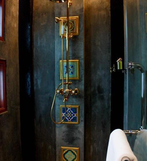 اتاق سوپریور, Chuchaiburi Sri Amphawa