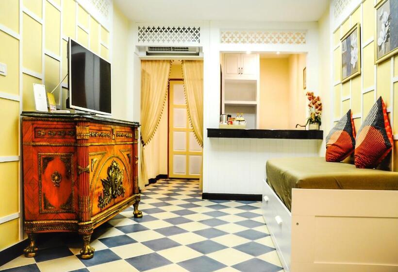سوییت, Chuchaiburi Sri Amphawa