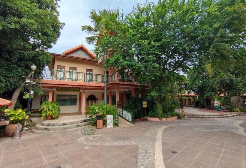 اتاق لوکس, Chuchaiburi Sri Amphawa