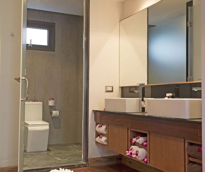 سوئیت 2 خوابه, The Nchantra Pool Suite Phuket
