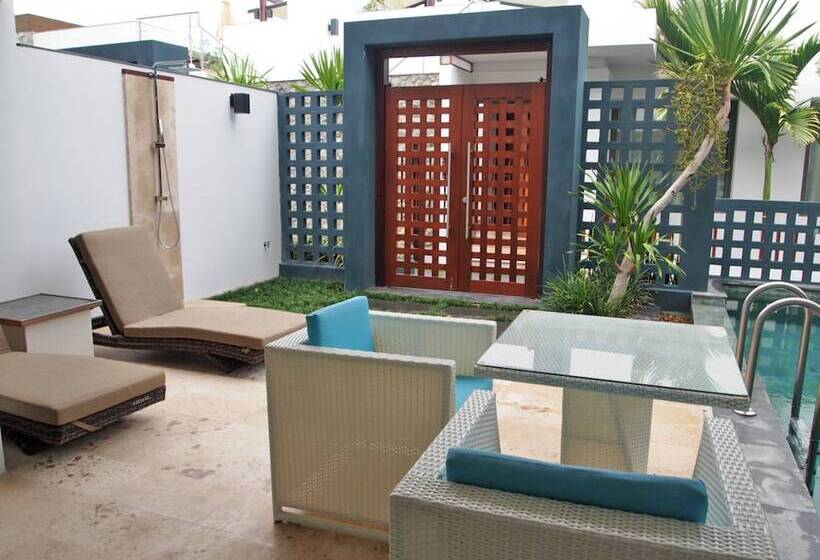 3 Bedroom Suite, The Nchantra Pool Suite Phuket