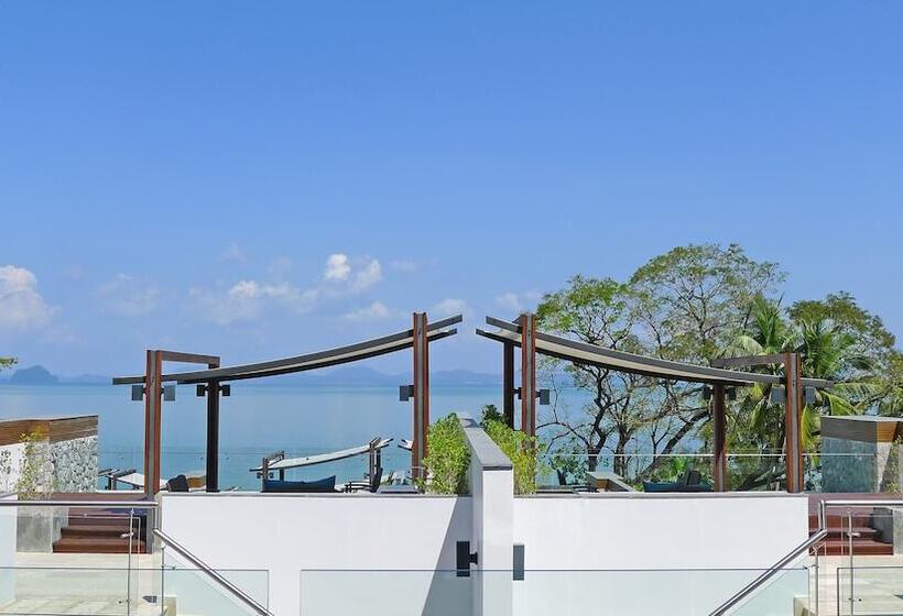 استودیوی استاندارد, The Nchantra Pool Suite Phuket