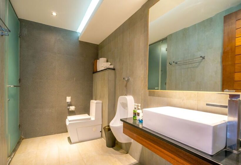 استودیوی استاندارد, The Nchantra Pool Suite Phuket