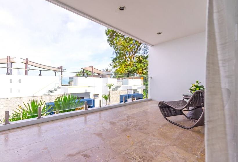 استودیوی استاندارد, The Nchantra Pool Suite Phuket