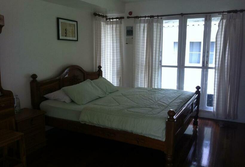 اتاق لوکس, Young Coconut Garden Home Resort