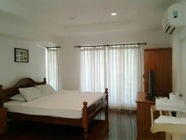 اتاق لوکس, Young Coconut Garden Home Resort
