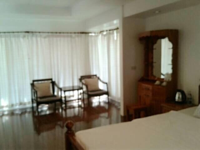 اتاق لوکس, Young Coconut Garden Home Resort