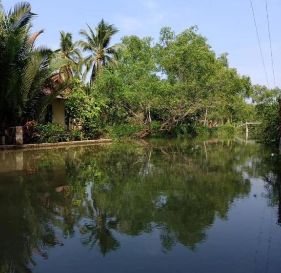 اتاق سوپریور با چشم‌انداز, Young Coconut Garden Home Resort
