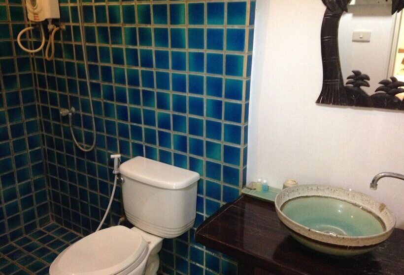 اتاق لوکس, Young Coconut Garden Home Resort