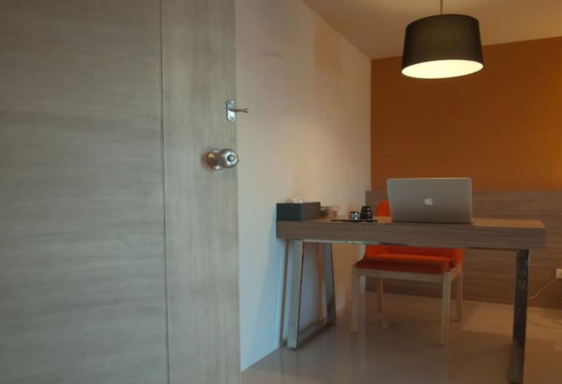 اتاق لوکس, Abizz Hotel Lampang Airport