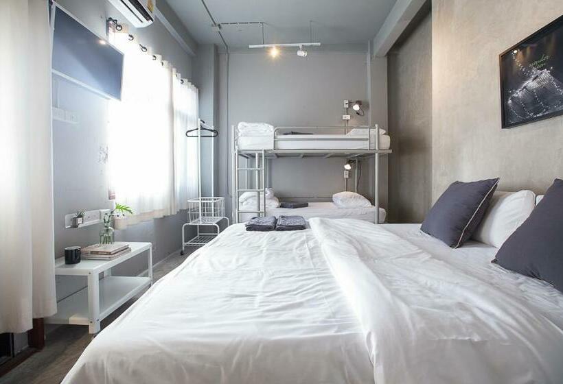 اتاق چهار تخته با دستشویی مشترک, 2w Bed & Breakfast Bangkok   Hostel