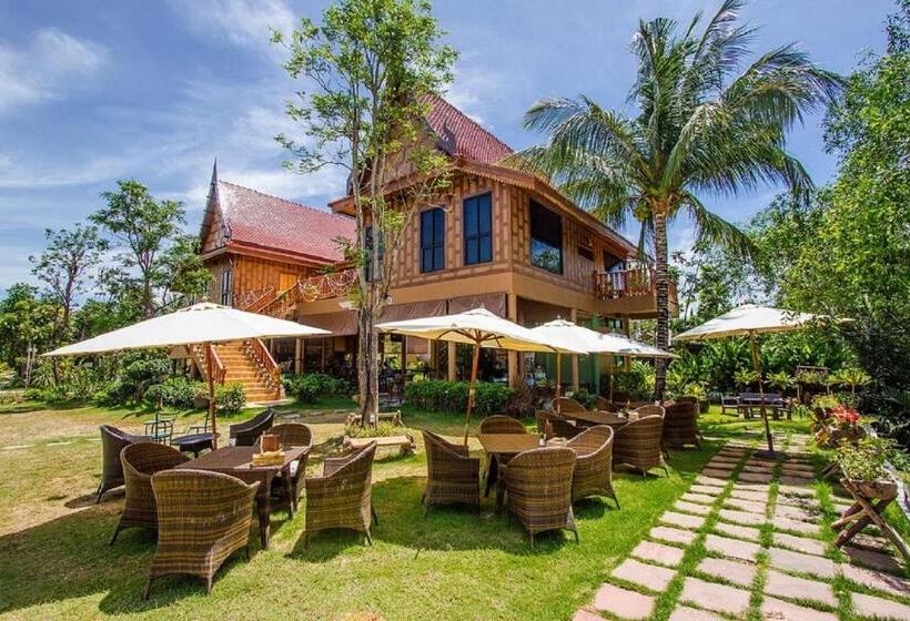 سوییت, Asita Eco Resort