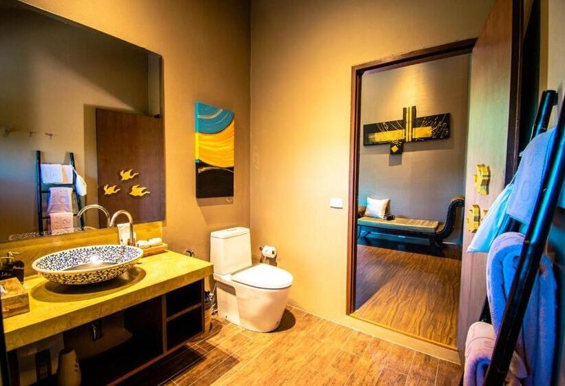 سوییت, Asita Eco Resort