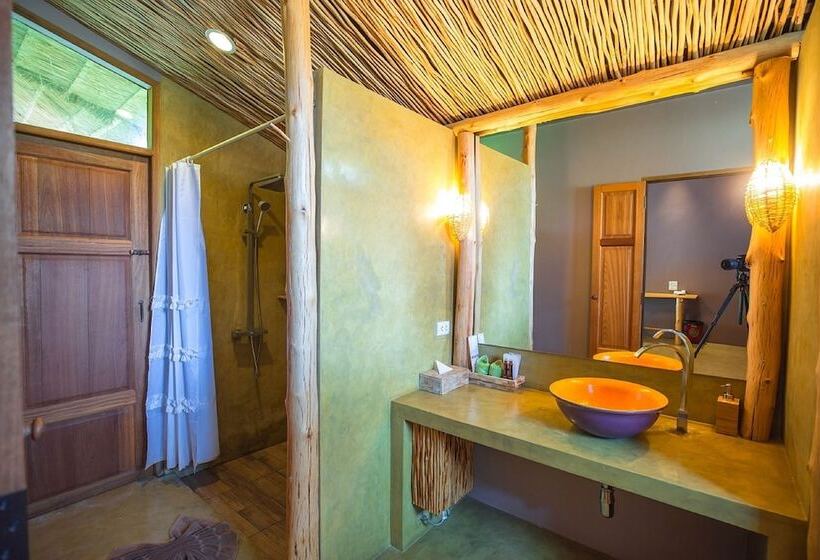 اتاق سوپریور, Asita Eco Resort