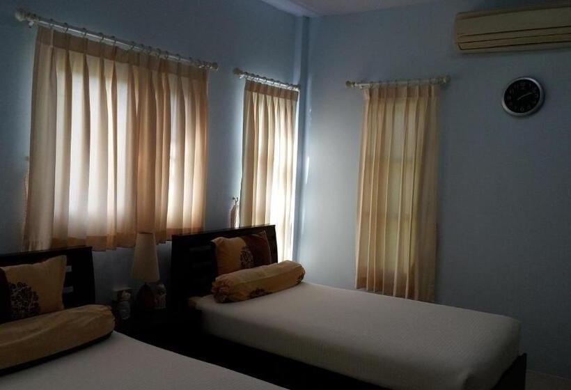 اتاق استاندارد با چشم‌انداز باغ, Bansuanrachawadee B&b