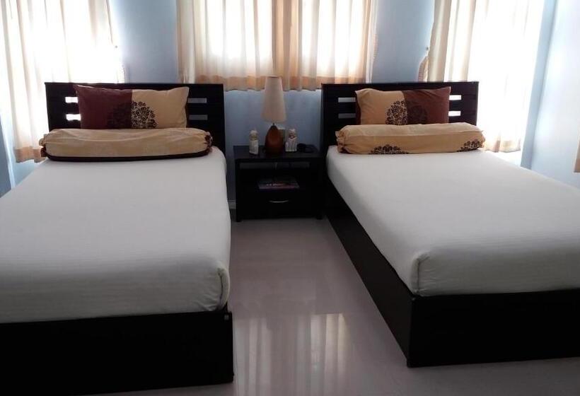 اتاق استاندارد با چشم‌انداز باغ, Bansuanrachawadee B&b