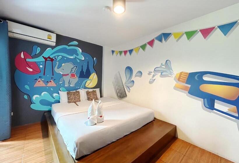 اتاق استاندارد, Hide Bangkok Hostel