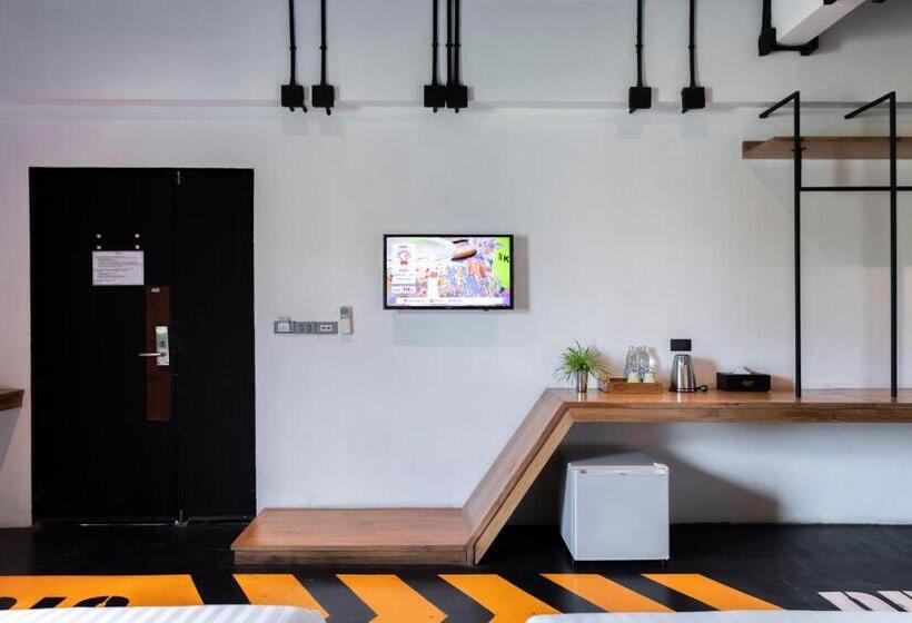 اتاق سوپریور با چشم‌انداز باغ, The Velo S Hotel And Pumptrack