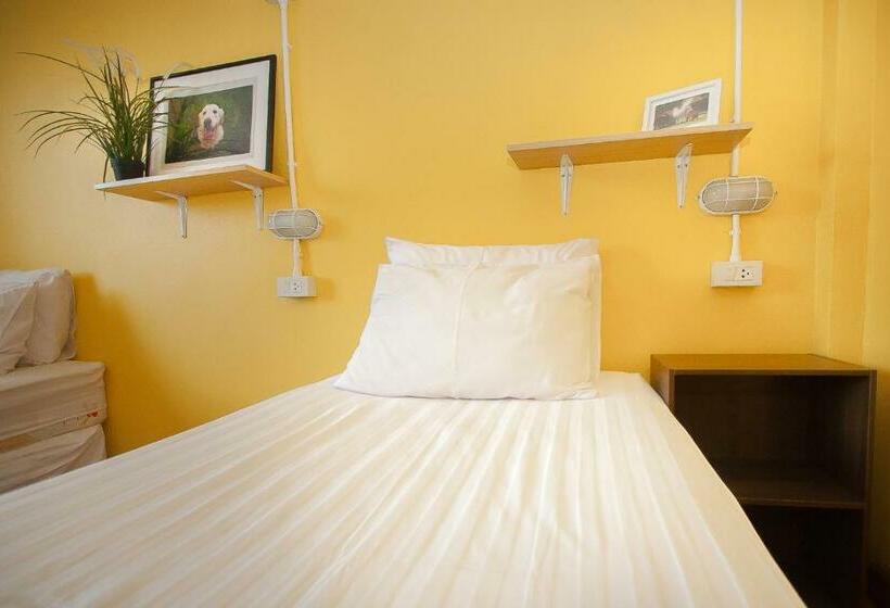 اتاق استاندارد, Thai Thai Hostel