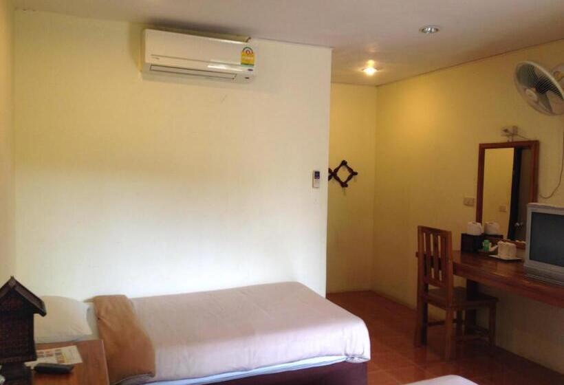 اتاق استاندارد, ฺbaan Ing Khao Resort
