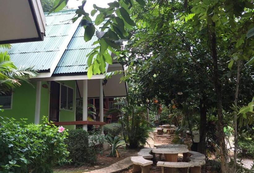 بانگلوی استاندارد, ฺbaan Ing Khao Resort