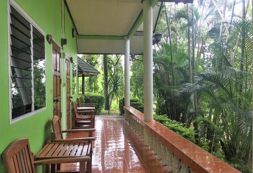 بنگله خانوادگی, ฺbaan Ing Khao Resort