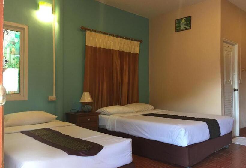 بانگلوی استاندارد, ฺbaan Ing Khao Resort