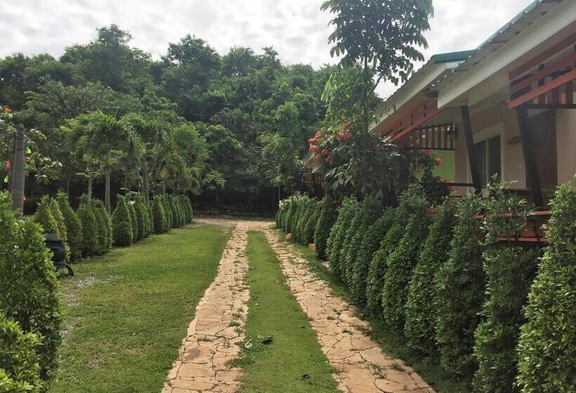 بانگلوی استاندارد, ฺbaan Ing Khao Resort