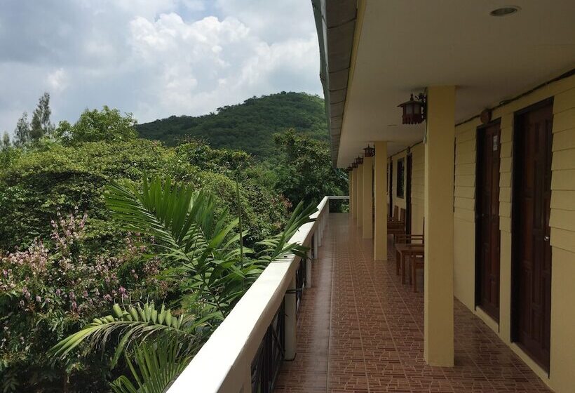 اتاق استاندارد, ฺbaan Ing Khao Resort