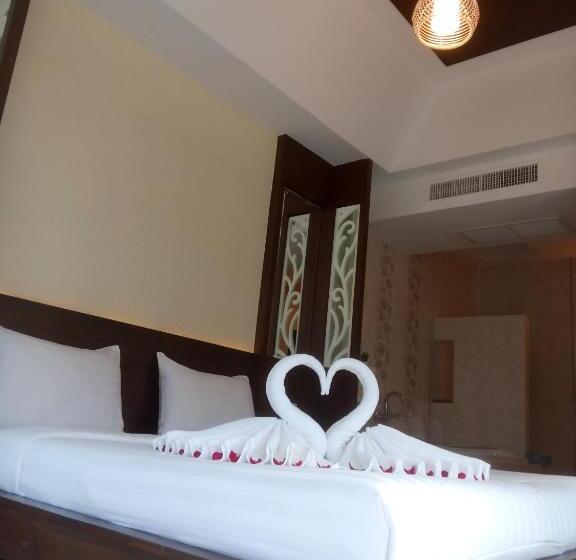 سوئیت با وان آب گرم, Chanpraya Resort