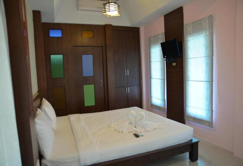 اتاق استاندارد چهار تخته, Chanpraya Resort