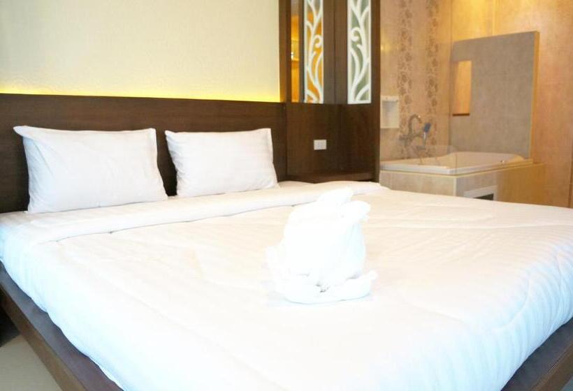 سوئیت با وان آب گرم, Chanpraya Resort