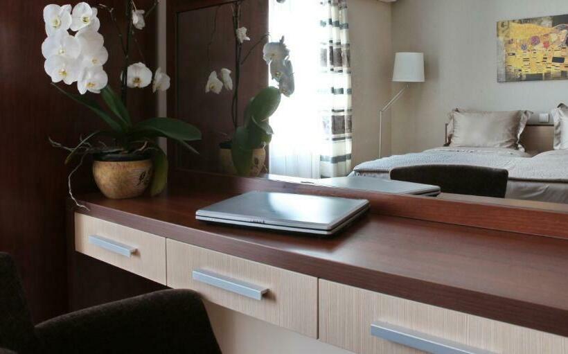 اتاق استاندارد یک نفره, Garni Hotel Tema Nova