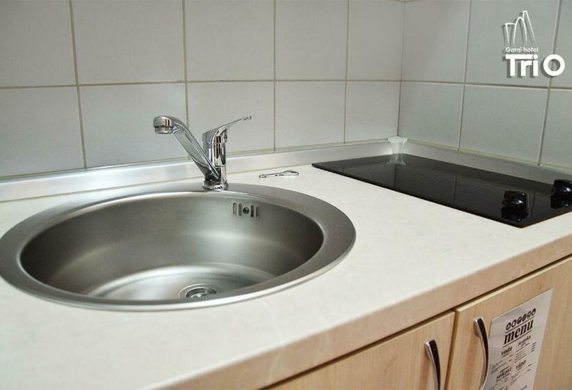 اتاق استاندارد, Garni Hotel Tri O