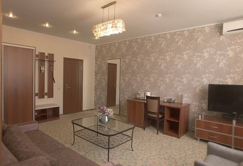 Люкс, Crona Medical & Spa