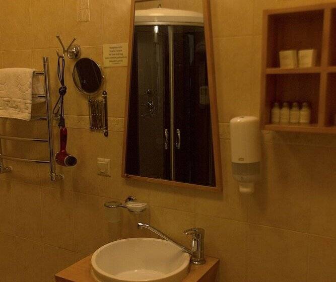 Люкс, Crona Medical & Spa