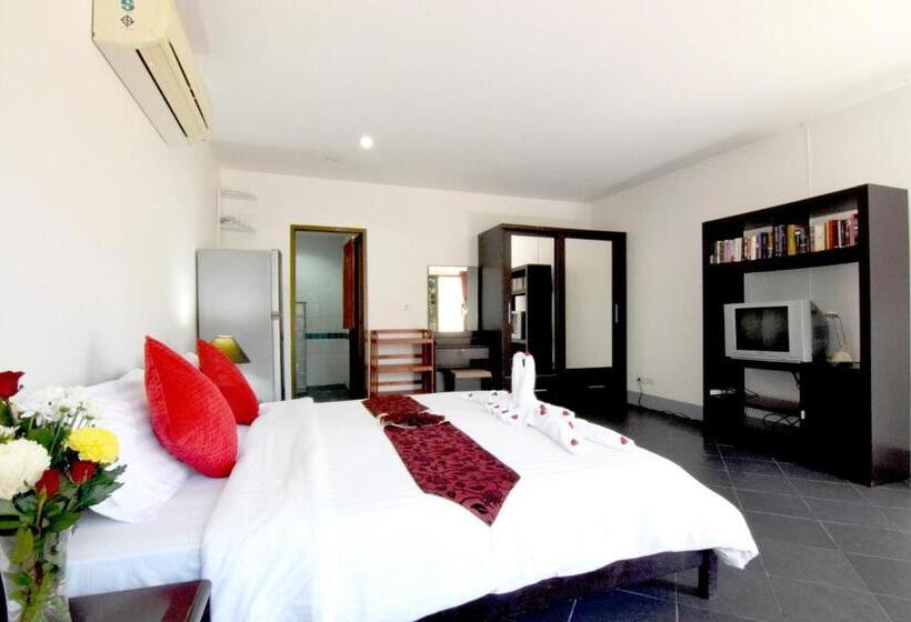 اتاق سوپریور, Deng S Kamala Beach Guesthouse
