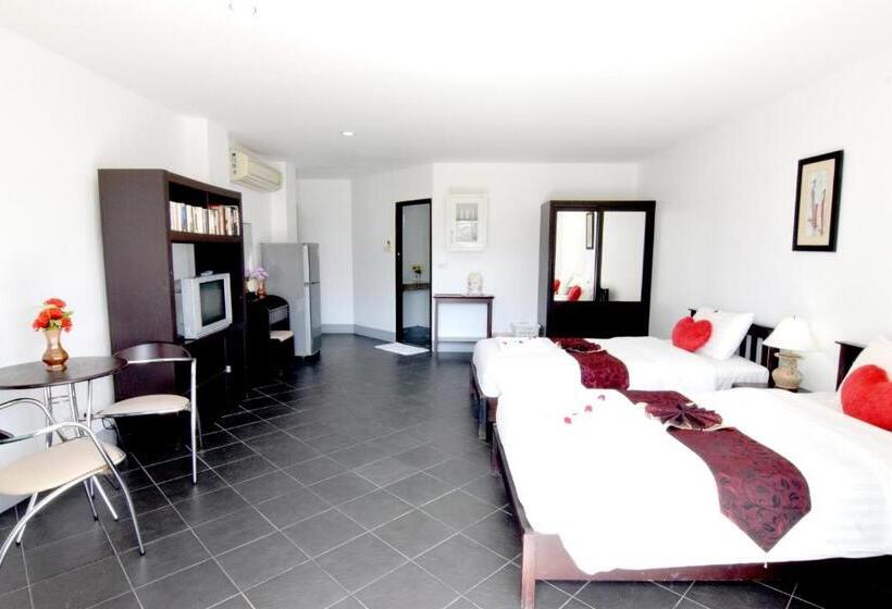 اتاق لوکس با چشم‌انداز دریا, Deng S Kamala Beach Guesthouse