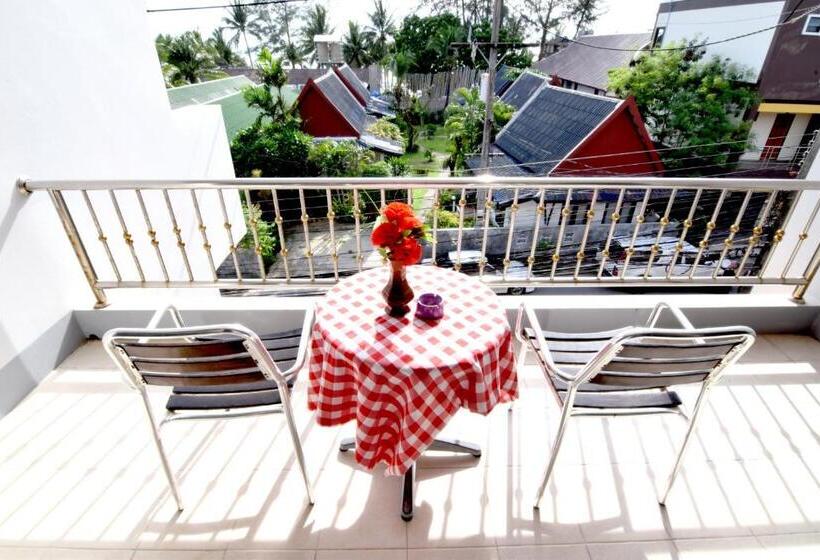 اتاق لوکس با چشم‌انداز دریا, Deng S Kamala Beach Guesthouse